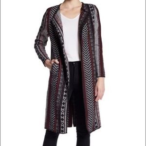 Anama geometric knit long jacket.